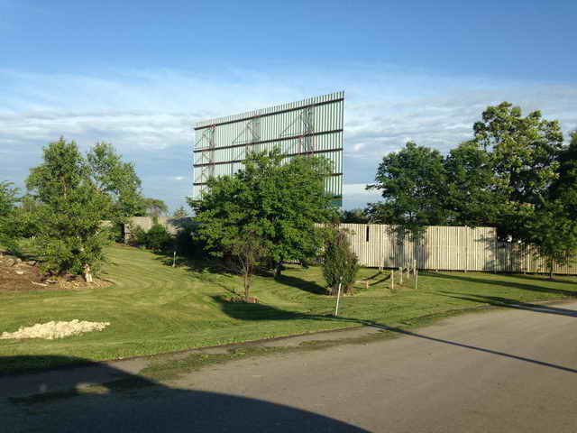 Highway 18 Outdoor Theatre - 2000S Photos (newer photo)